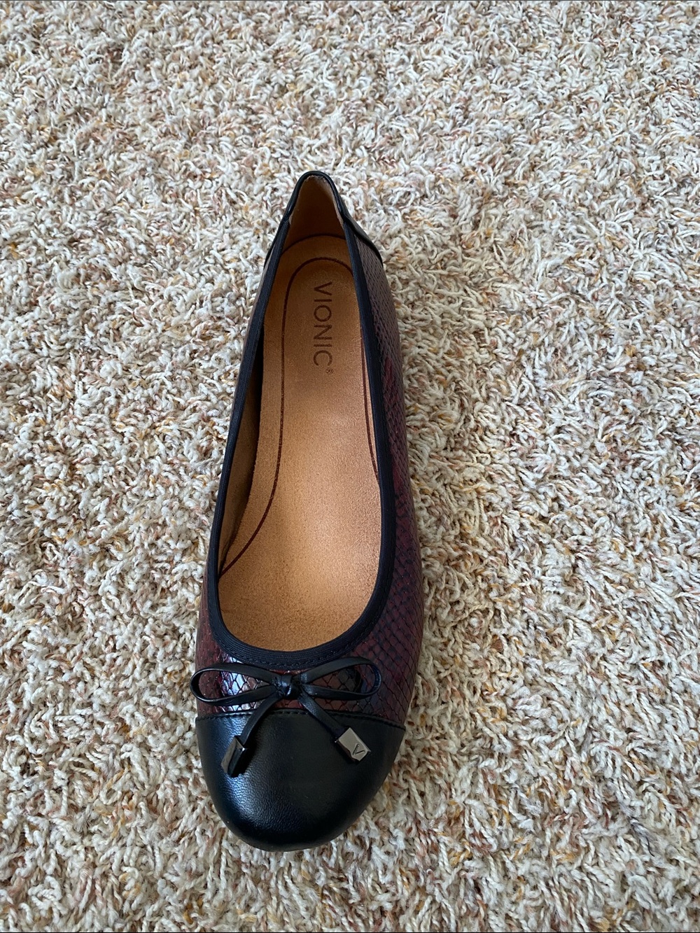 Vionic Wine and Black Women's Ballet Flat with Bow